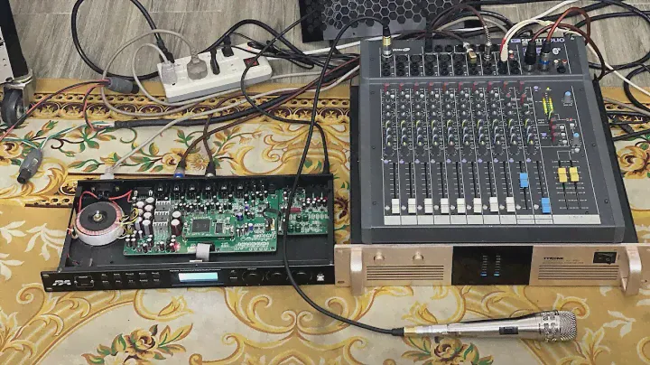 Mixer soundcraft spirit folio F1 hàng bãi made in England đẹp như mới