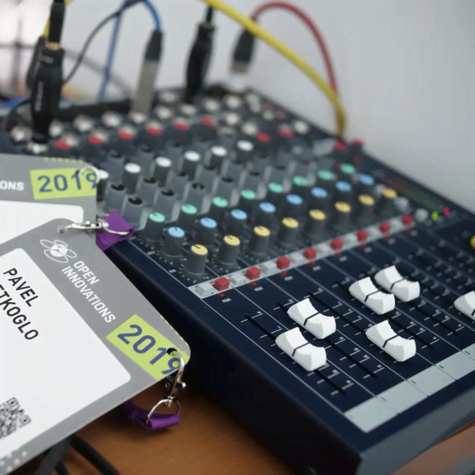 Soundcraft EPM8 в аренду