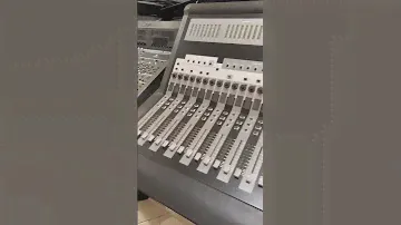 Soundcraft si3 digital mixer #dj #mixer #video #youtubeshorts