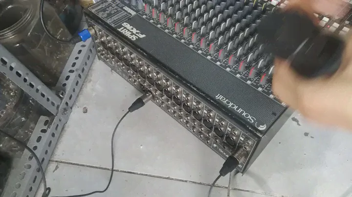 Mixer Soundcraft SPIRIT FX16 xịn chính hãng Âm Thanh THIÊN ÂN 0984.355.572 (Facebook + zalo)