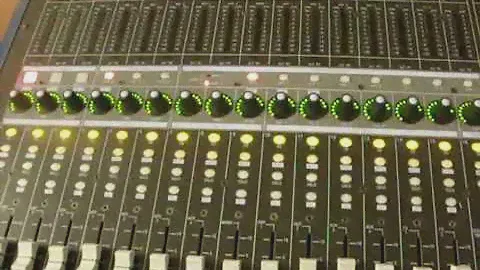Sound craft 324 by Spirit Mixer Board